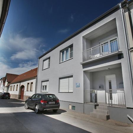 Zentrum 2 Moerbisch Mörbisch am See Esterno foto
